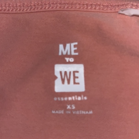 Body suit from pacsun size xs only worn a couple times - Picture 2 of 3